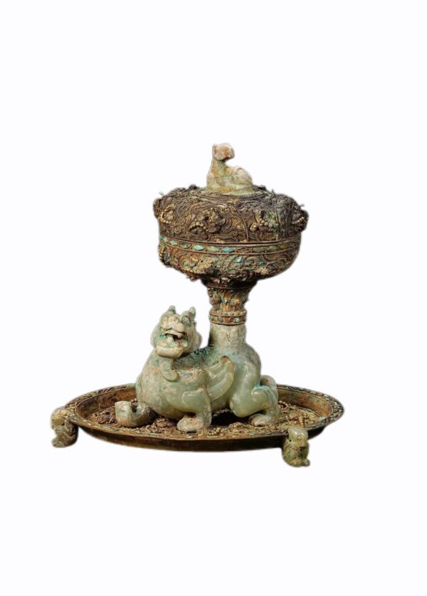 戰漢時期金絲炸珠玉避邪博山爐