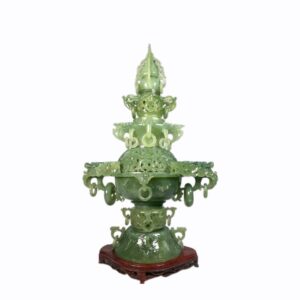 24 創匯時期天然寽玉雕刻多環鏤空香薰爐