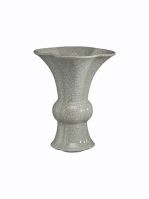 清雍正哥釉海棠式花觚